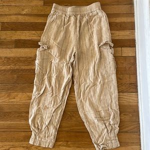 Urban outfitters tan linen pants - size small.